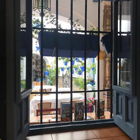 Seneca Apartment *